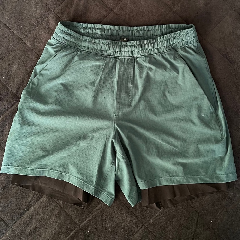 BRAND NEW Lululemon Men’s Pace Breaker Lined Shorts
